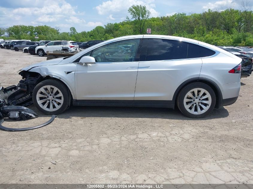 2018 Tesla Model X 100D/75D/P100D VIN: 5YJXCDE2XJF099811 Lot: 12005502