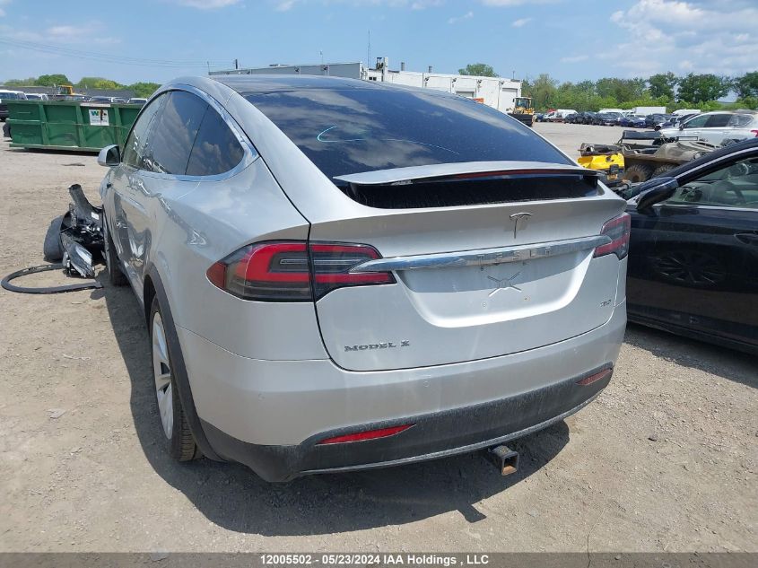 2018 Tesla Model X 100D/75D/P100D VIN: 5YJXCDE2XJF099811 Lot: 12005502