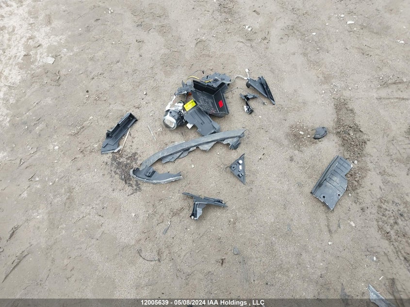 2017 Hyundai Santa Fe Se/Limited VIN: KM8SNDHF5HU214704 Lot: 12005639