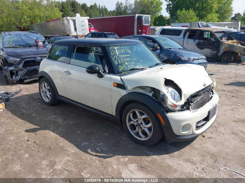 2013 Mini Cooper VIN: WMWSU3C56DT681000 Lot: 12008576