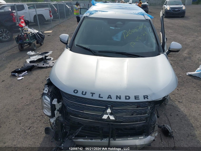 2024 Mitsubishi Outlander Phev VIN: JA4T5VA98RZ608215 Lot: 12008742