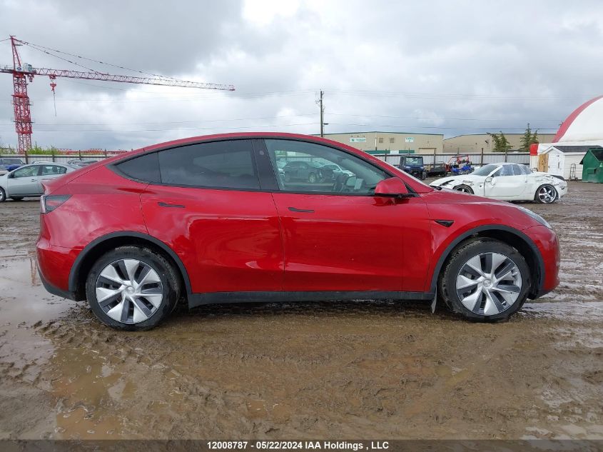 2024 Tesla Model Y VIN: 7SAYGDEE5RF040764 Lot: 12008787