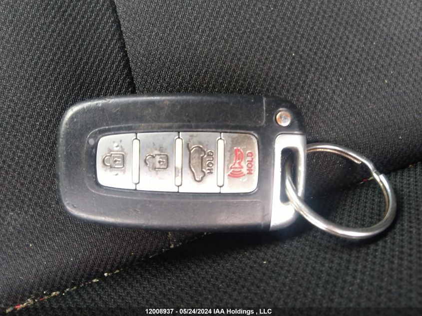 2013 Hyundai Veloster VIN: KMHTC6AD4DU116028 Lot: 12008937