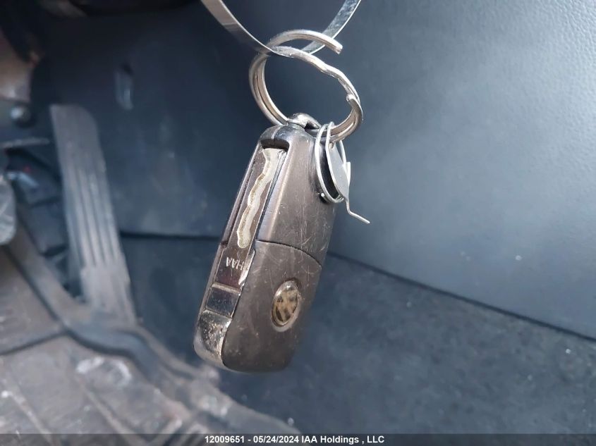 2013 Volkswagen Passat VIN: 1VWCH7A32DC105051 Lot: 12009651