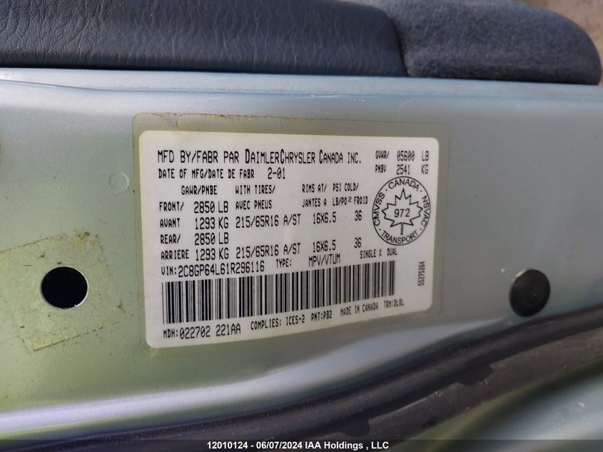 2001 Chrysler Town & Country VIN: 2C8GP64L61R296116 Lot: 12010124