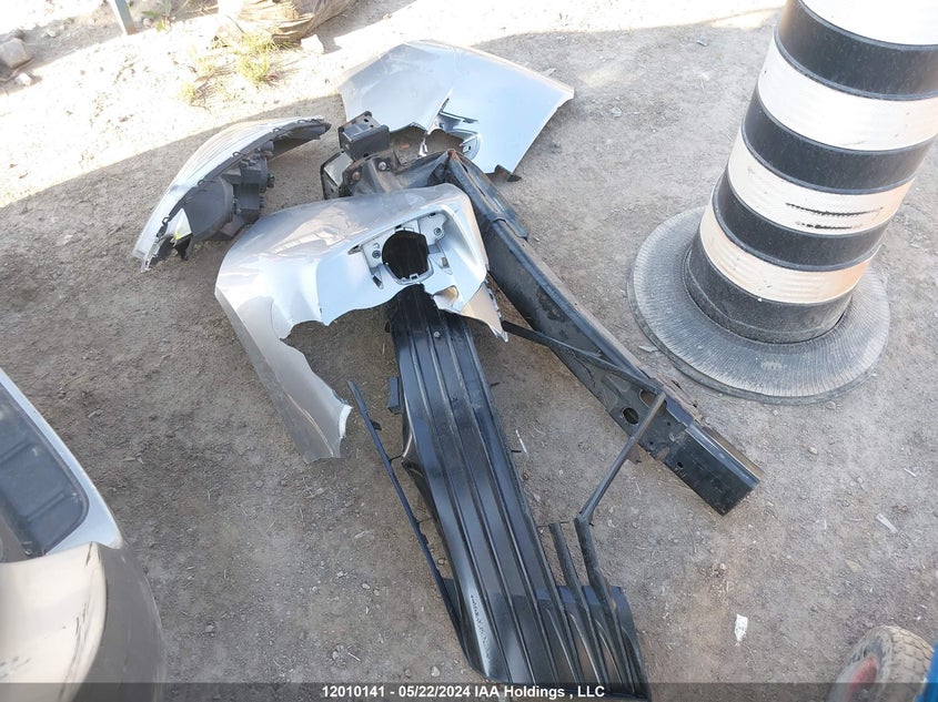 2018 Toyota Sienna Le VIN: 5TDKZ3DC1JS951990 Lot: 12010141