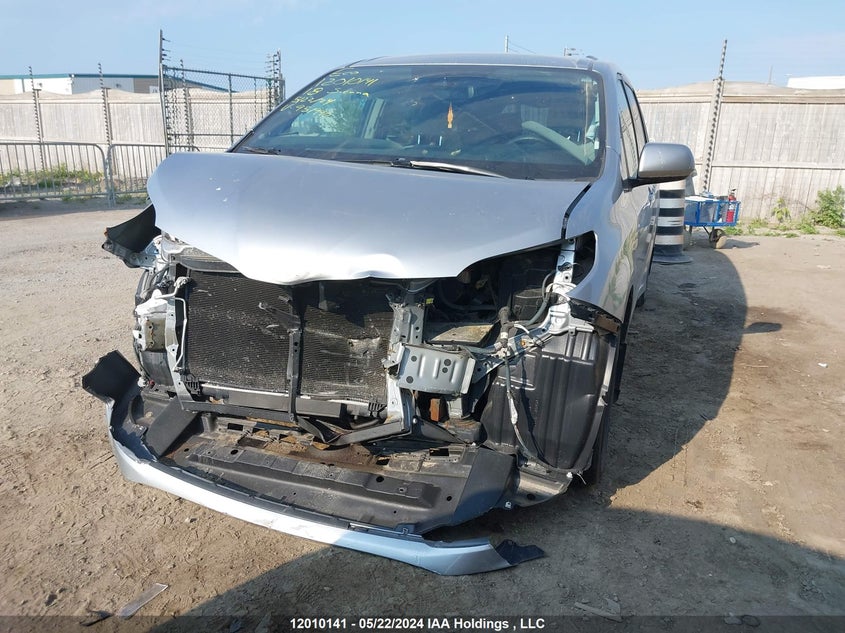 2018 Toyota Sienna Le VIN: 5TDKZ3DC1JS951990 Lot: 12010141