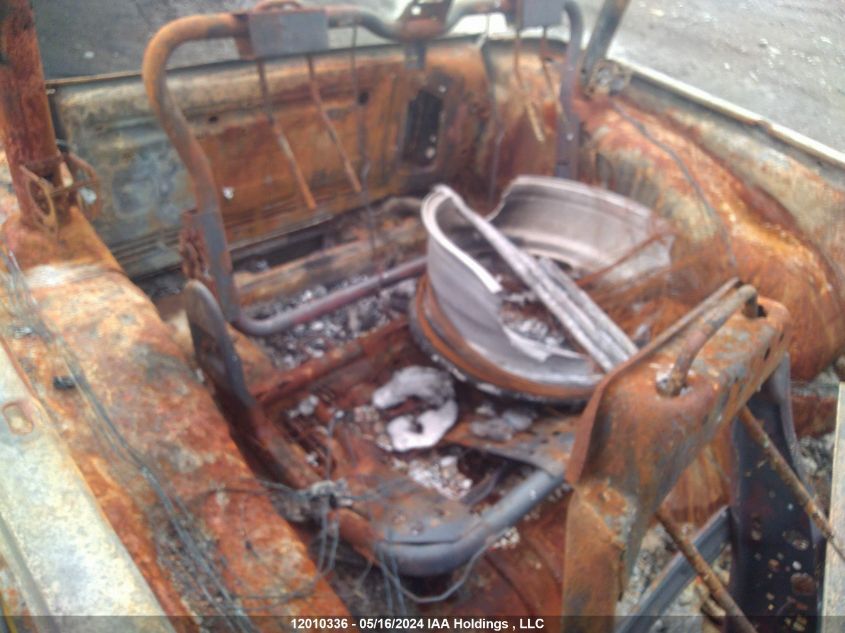 2009 Jeep Wrangler X VIN: 1J4FA24199L701230 Lot: 12010336