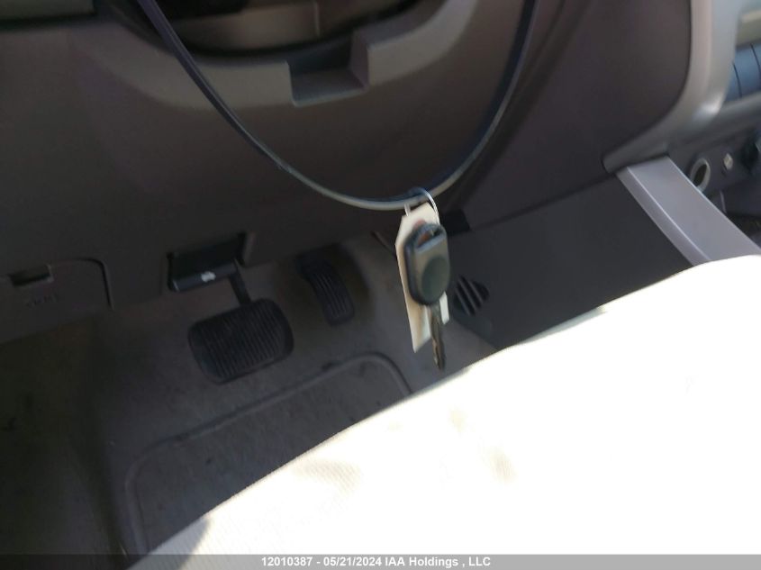 2008 Ford Focus VIN: 1FAHP34N08W199393 Lot: 12010387