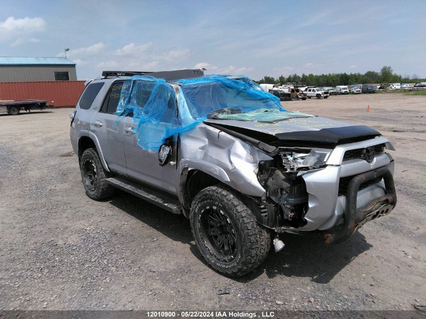 2018 Toyota 4Runner Sr5 VIN: JTEBU5JRXJ5500772 Lot: 12010900