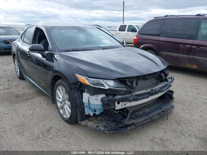 2018 Toyota Camry Le/Se/Xle VIN: 4T1B11HK9JU527669 Lot: 12011009