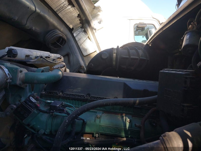 2016 Volvo Vn L VIN: 4V4NC9EH6GN943494 Lot: 12011337