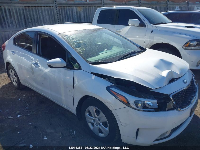 2017 Kia Forte VIN: 3KPFL4A71HE135186 Lot: 12011353