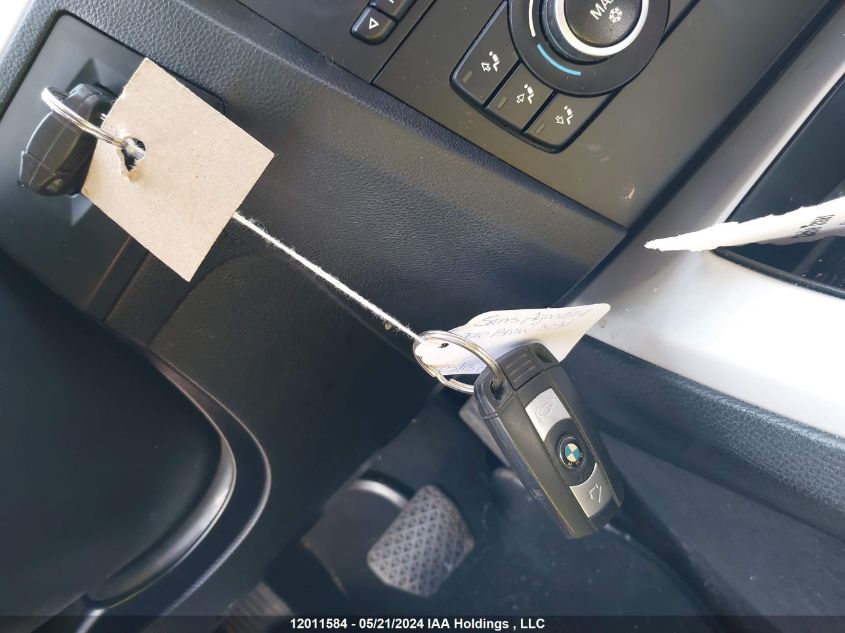 2010 BMW 3 Series VIN: WBAPG7C58AA641772 Lot: 12011584