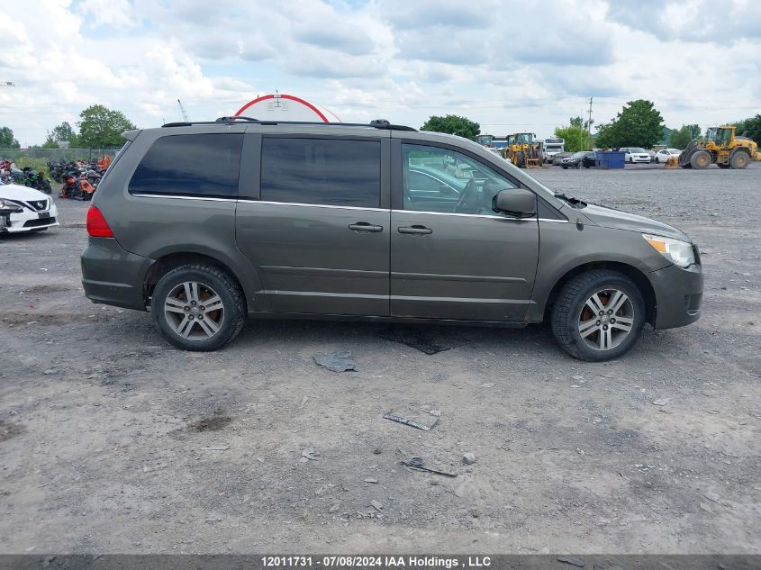 2010 Volkswagen Routan VIN: 2V4RW3DXXAR260935 Lot: 12011731