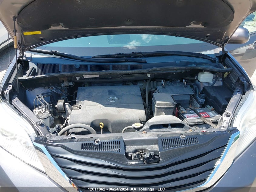 2013 Toyota Sienna VIN: 5TDKK3DC5DS358884 Lot: 12011862