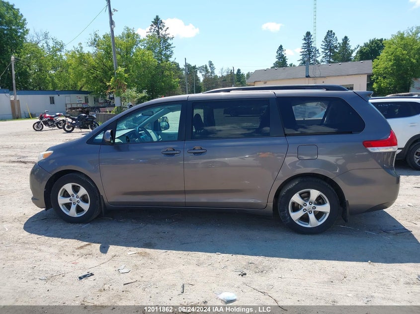 2013 Toyota Sienna VIN: 5TDKK3DC5DS358884 Lot: 12011862