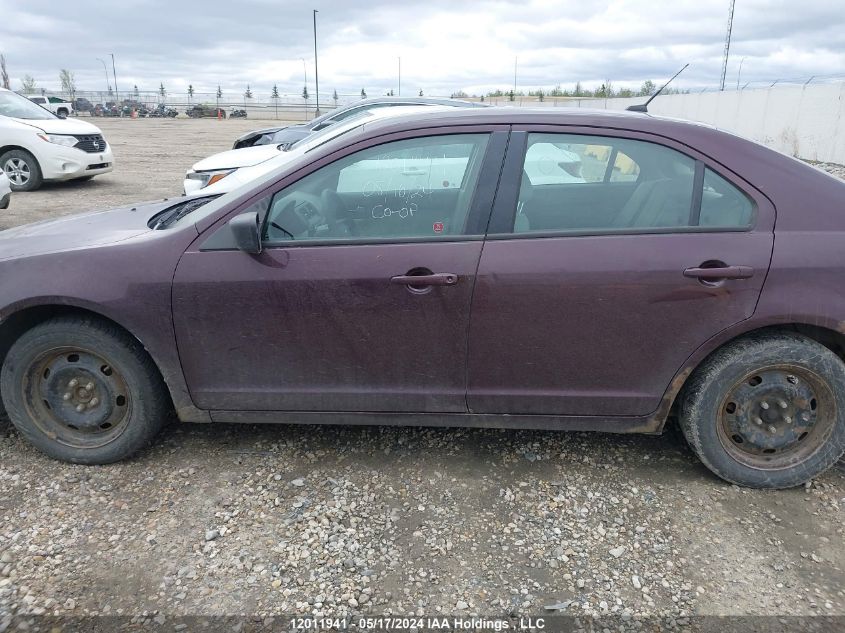 2011 Ford Fusion S VIN: 3FAHP0GA2BR157647 Lot: 12011941