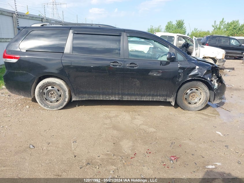 2014 Toyota Sienna 7 Passenger VIN: 5TDZK3DC4ES414331 Lot: 12011992