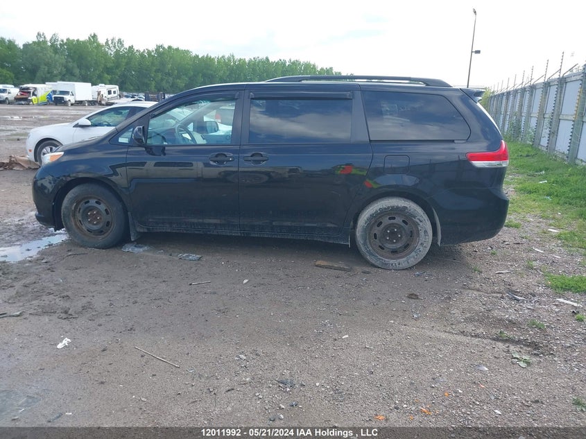 2014 Toyota Sienna 7 Passenger VIN: 5TDZK3DC4ES414331 Lot: 12011992