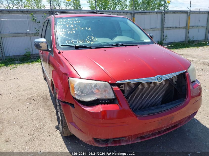 2010 Chrysler Town & Country Touring VIN: 2A4RR5DX5AR257013 Lot: 12012041