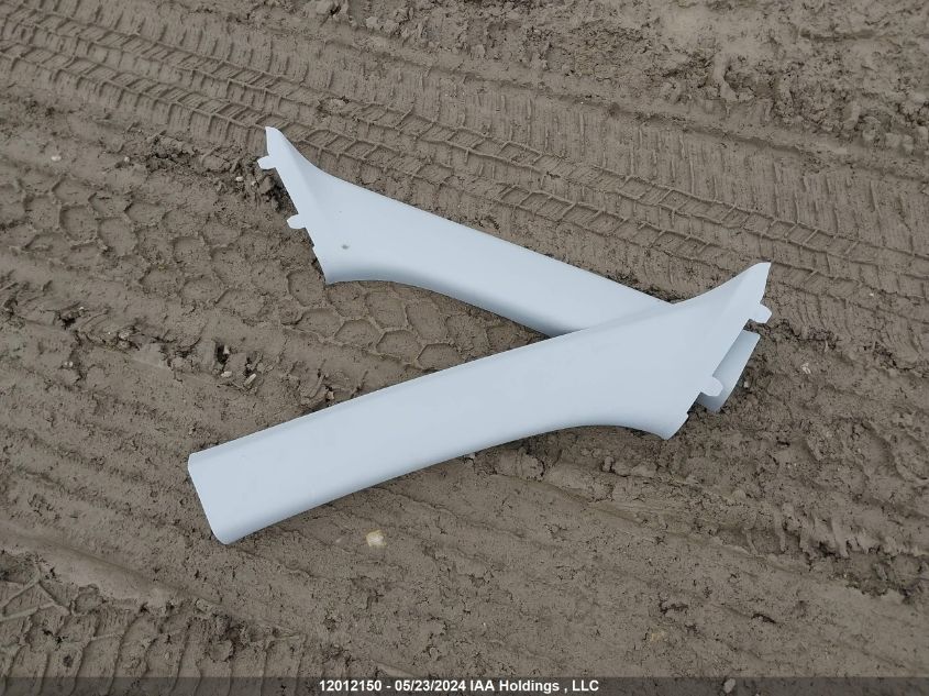 2018 Chevrolet Equinox Premier VIN: 2GNAXVEVXJ6101757 Lot: 12012150