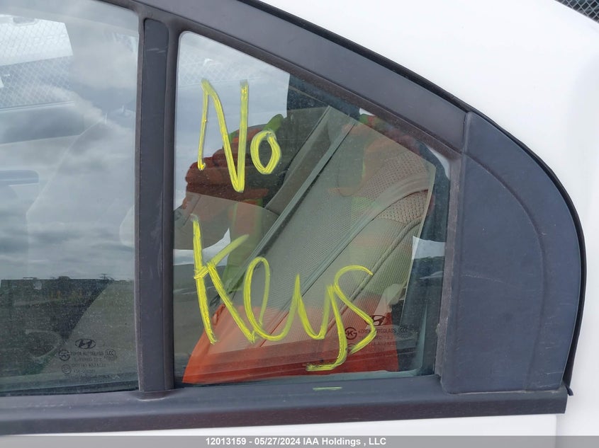 2006 Hyundai Accent Gls VIN: KMHCN45C66U046681 Lot: 12013159