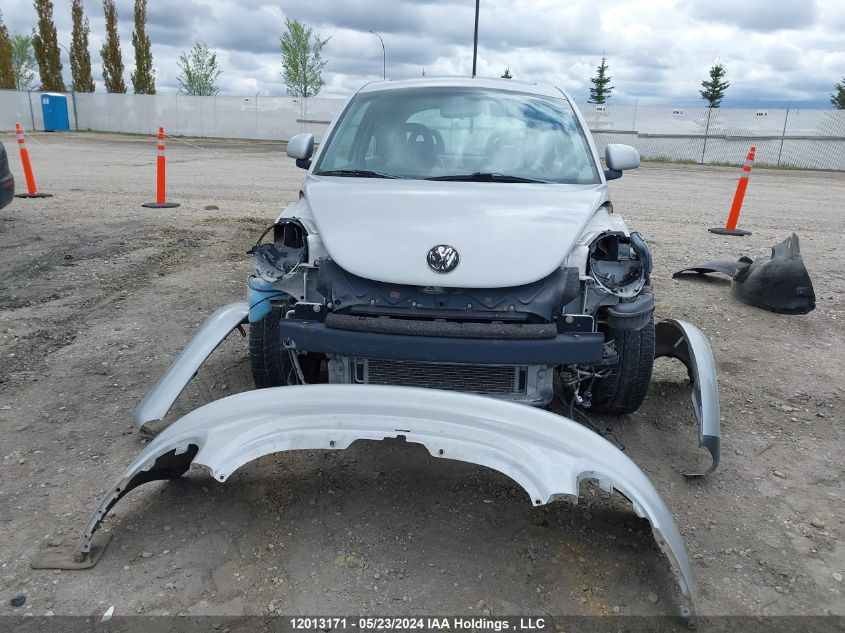 2000 Volkswagen New Beetle Gls VIN: 3VWCA21C6YM404117 Lot: 12013171