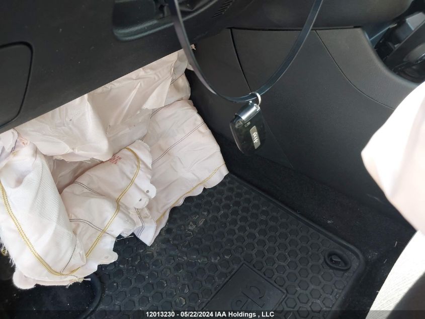 2015 Jeep Cherokee Latitude VIN: 1C4PJLCB2FW518322 Lot: 12013230