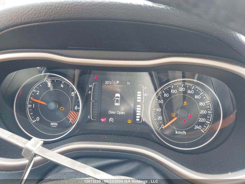 2015 Jeep Cherokee Latitude VIN: 1C4PJLCB2FW518322 Lot: 12013230