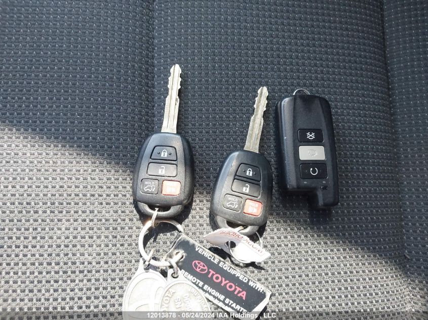 2017 Toyota Rav4 Xle VIN: 2T3RFREV4HW590077 Lot: 12013878