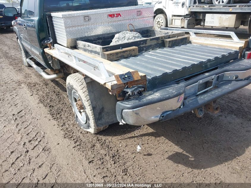 2005 GMC Sierra K2500 Heavy Duty VIN: 1GTHK29U25E125994 Lot: 12013969