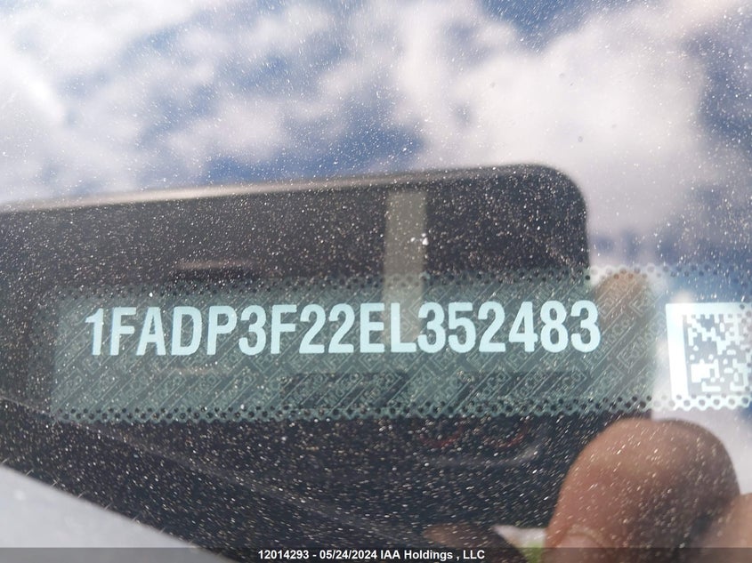 2014 Ford Focus Se VIN: 1FADP3F22EL352483 Lot: 12014293