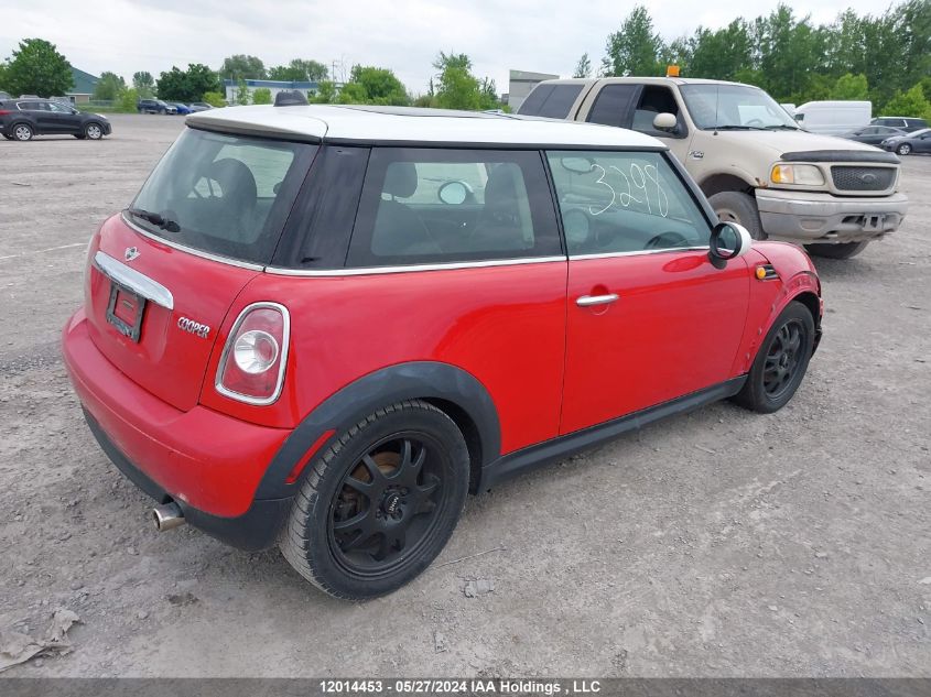 2013 Mini Cooper Hardtop VIN: WMWSU3C55DT373543 Lot: 12014453