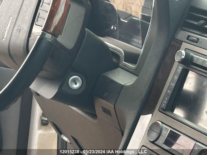 2011 Lincoln Navigator VIN: 5LMJJ2J55BEJ06966 Lot: 12015238