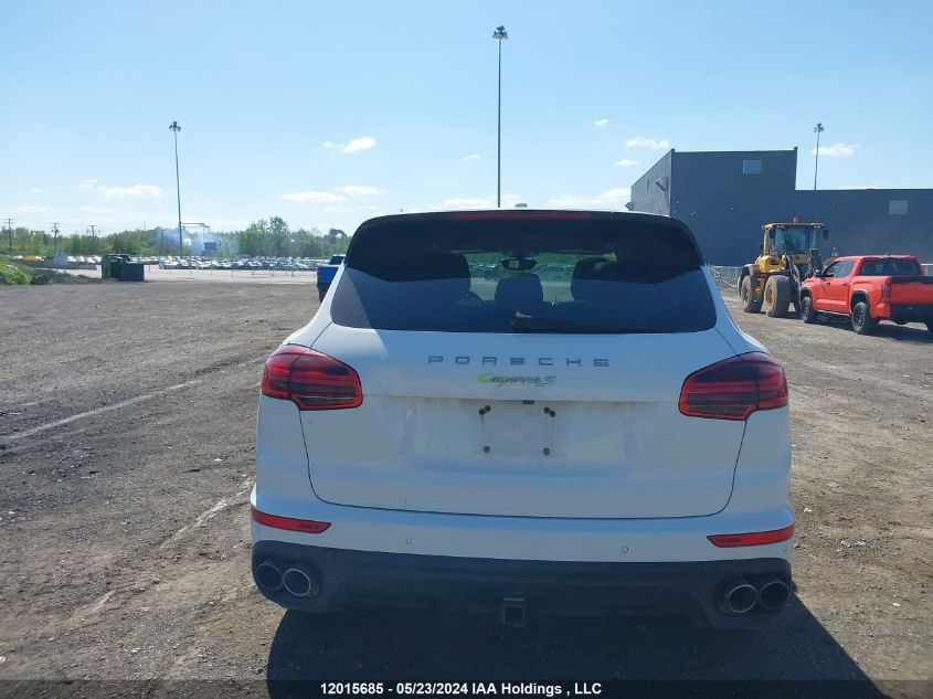 2017 Porsche Cayenne Se Hybrid/Platinum VIN: WP1AE2A22HLA71453 Lot: 12015685