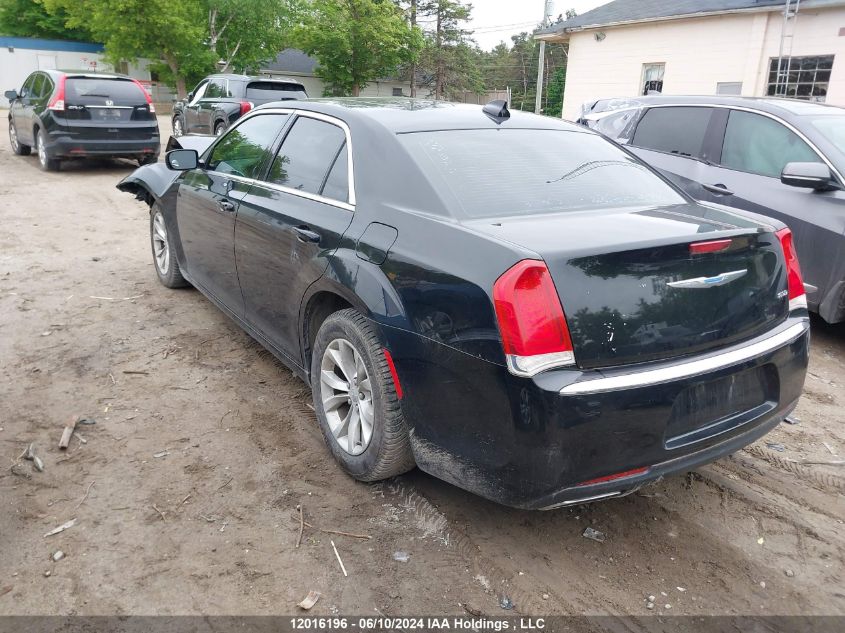 2018 Chrysler 300 Touring VIN: 2C3CCAAG1JH239726 Lot: 12016196