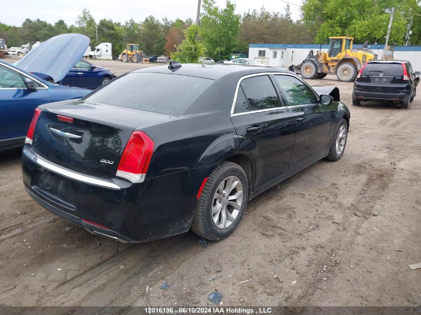 2018 Chrysler 300 Touring VIN: 2C3CCAAG1JH239726 Lot: 12016196