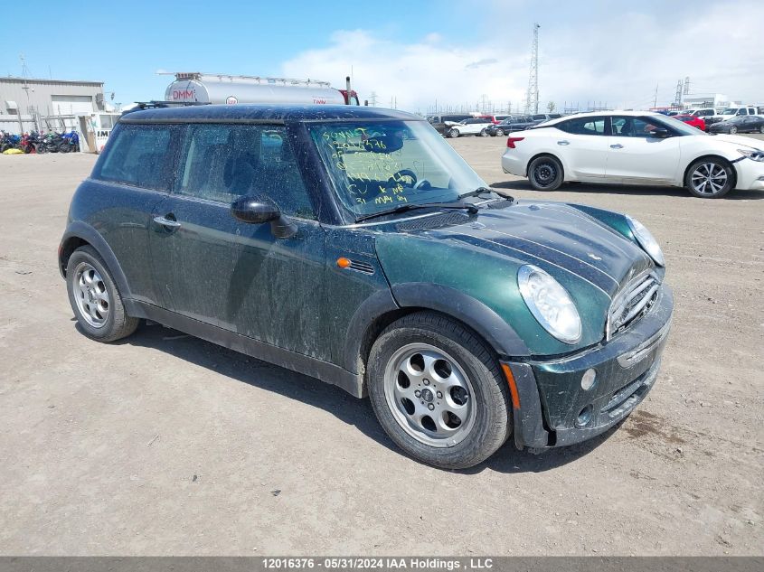 2005 Mini Cooper Hardtop VIN: WMWRC33405TC57308 Lot: 12016376