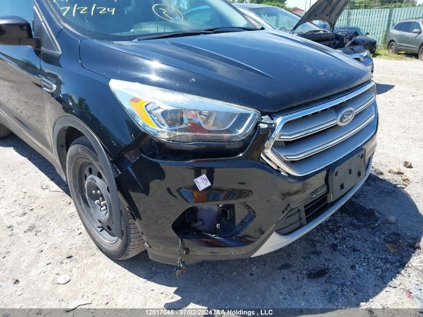 2017 Ford Escape Se VIN: 1FMCU0G93HUB70553 Lot: 12017045