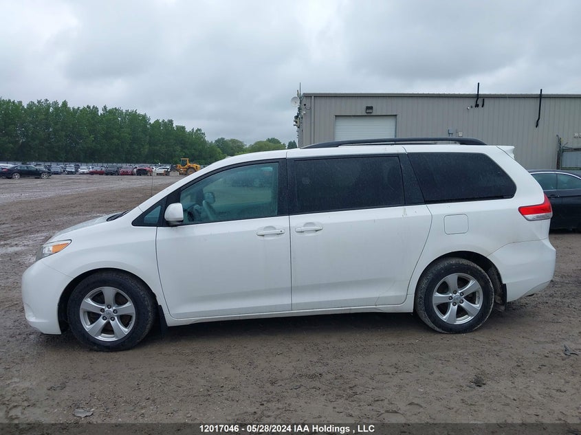 2014 Toyota Sienna Le VIN: 5TDKK3DC0ES413307 Lot: 12017046