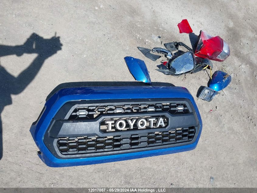 2017 Toyota Tacoma Dbl Cab/Sr/Trdspt/Or/Pro VIN: 5TFCZ5AN8HX067443 Lot: 12017057