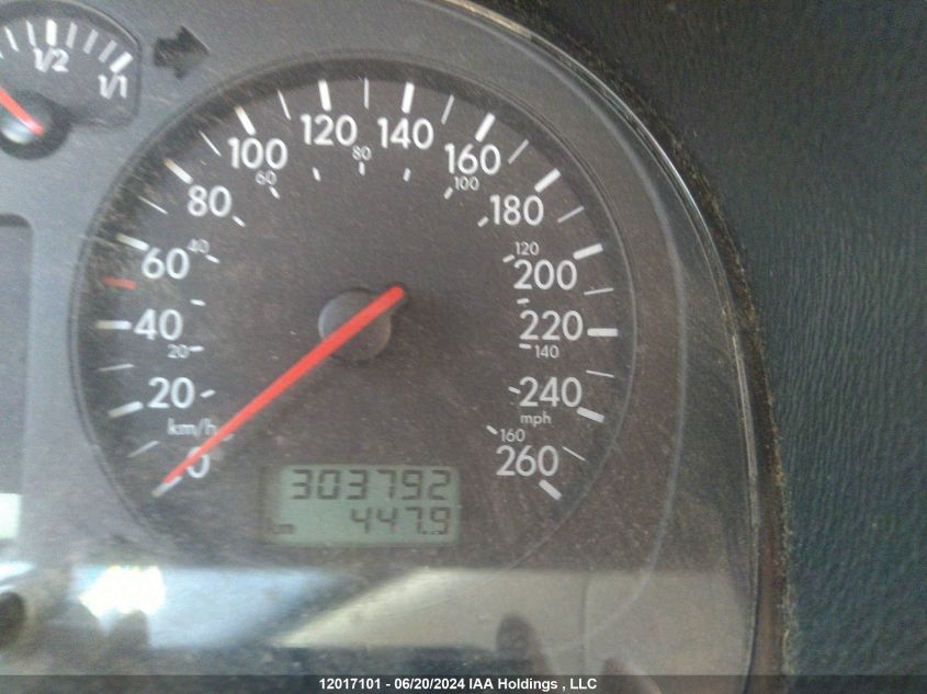 2001 Volkswagen Jetta Gls VIN: 3VWSD29MX1M215055 Lot: 12017101