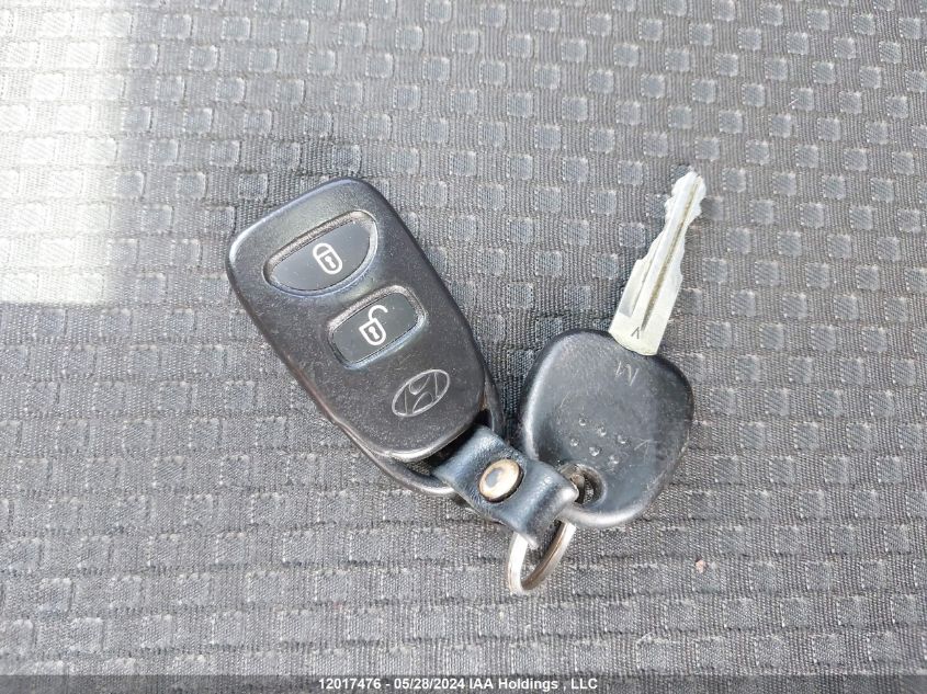 2008 Hyundai Accent Gs VIN: KMHCN35CX8U078739 Lot: 12017476