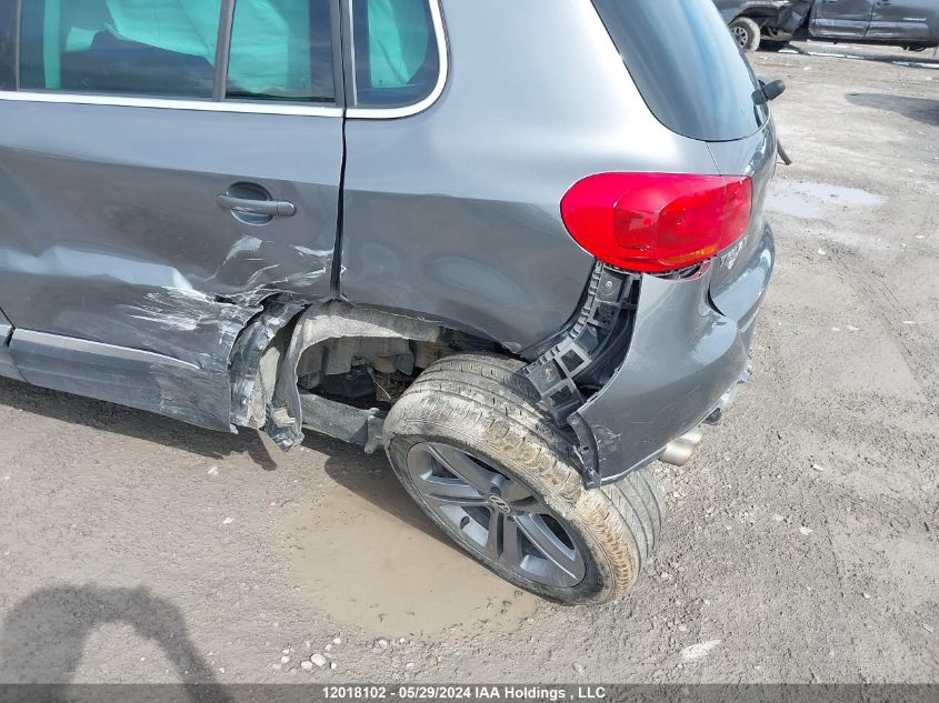 2017 Volkswagen Tiguan VIN: WVGLV7AX0HK030520 Lot: 12018102