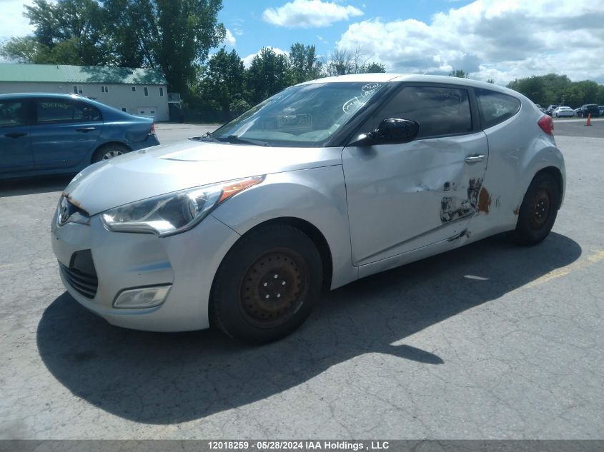 2013 Hyundai Veloster VIN: KMHTC6AD4DU089817 Lot: 12018259