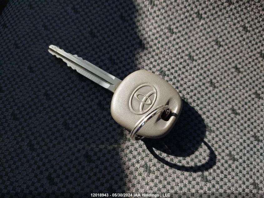 2010 Toyota Yaris Le/Rs VIN: JTDKT4K32A5302800 Lot: 12018943