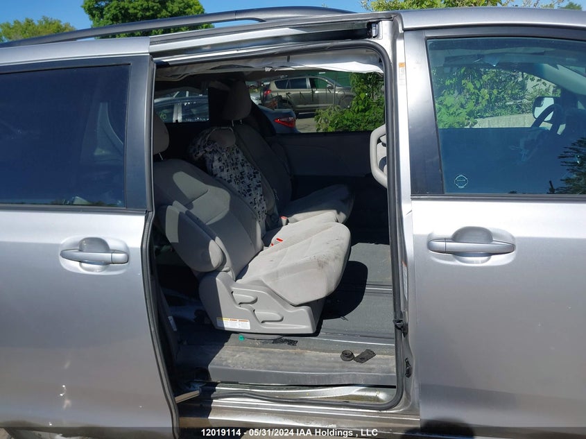 2017 Toyota Sienna Le 8 Passenger/Se 8 Passenger VIN: 5TDKZ3DC9HS888213 Lot: 12019114