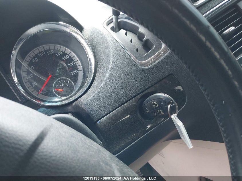 2013 Dodge Grand Caravan Crew VIN: 2C4RDGDGXDR633581 Lot: 12019195