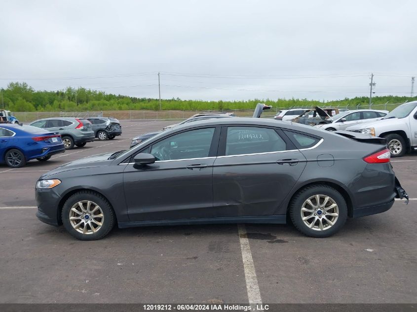 2016 Ford Fusion S VIN: 3FA6P0G79GR321365 Lot: 12019212